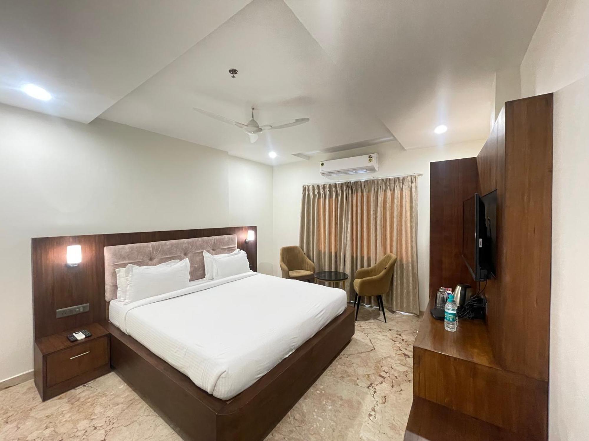 Seasons Sajjangarh Hotel Udaipur Ngoại thất bức ảnh