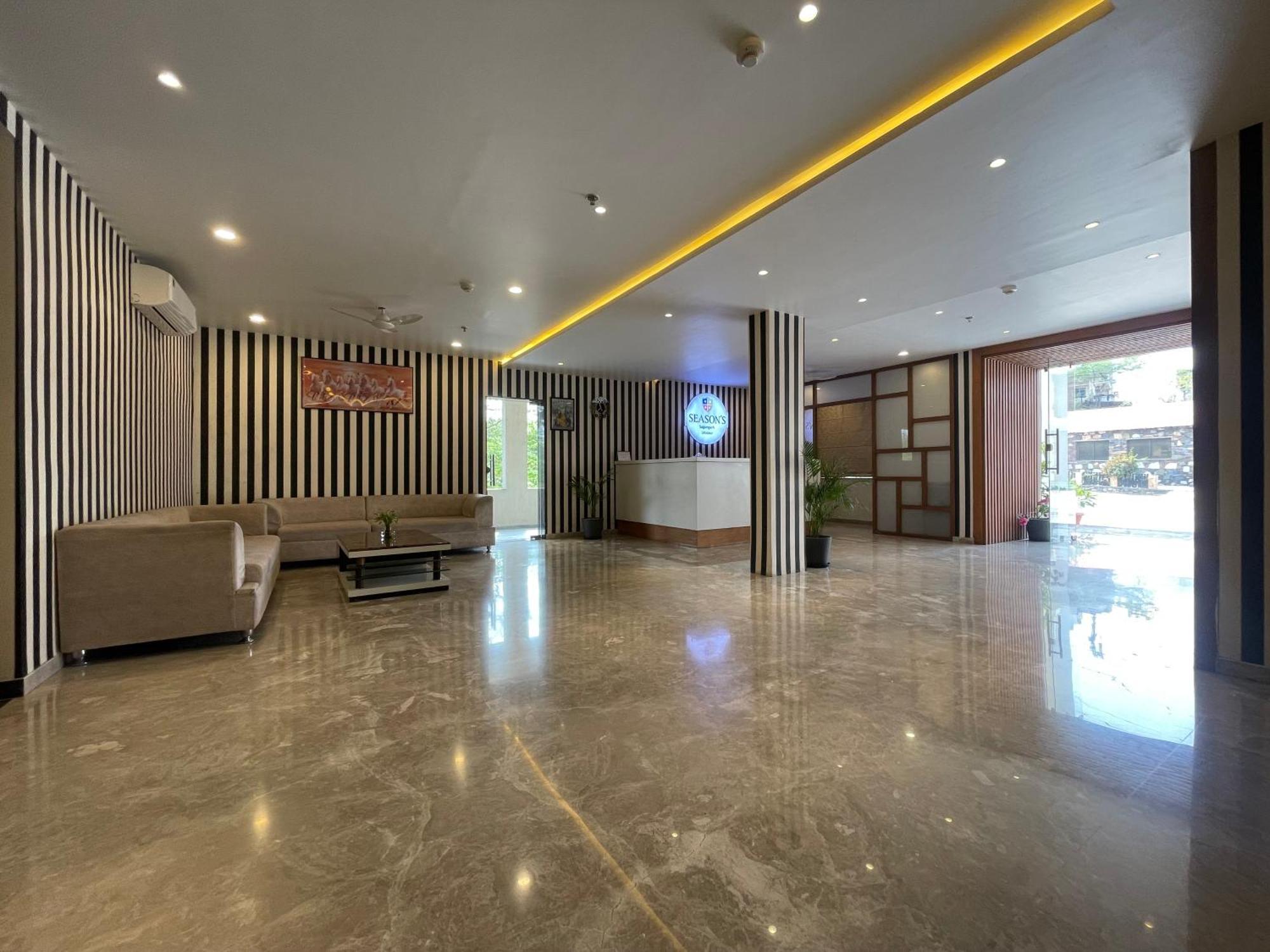 Seasons Sajjangarh Hotel Udaipur Ngoại thất bức ảnh
