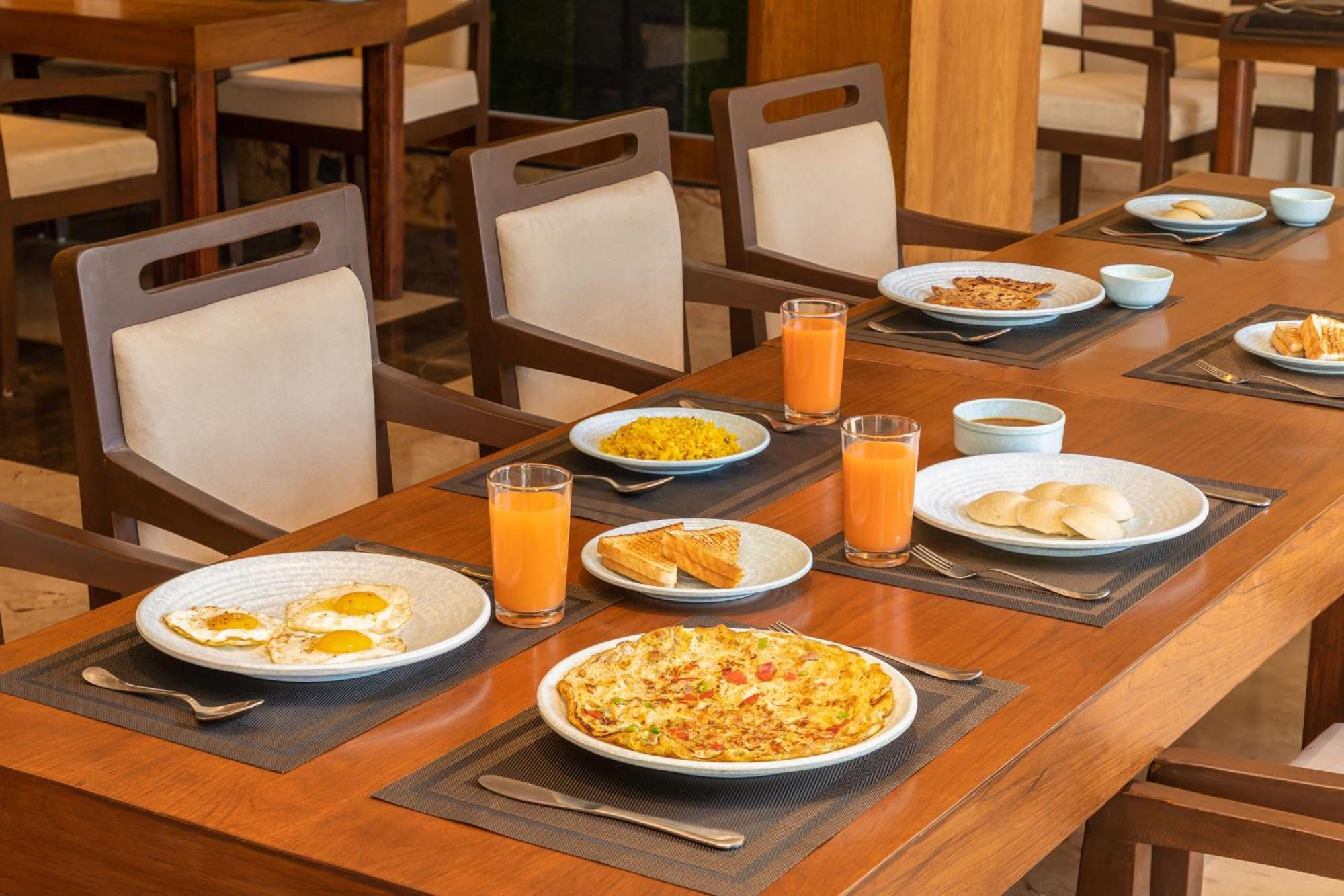 Seasons Sajjangarh Hotel Udaipur Ngoại thất bức ảnh
