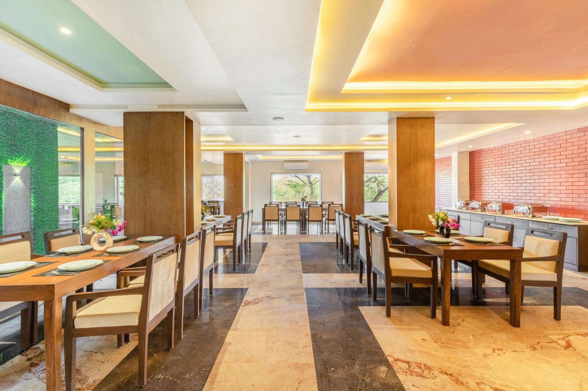 Seasons Sajjangarh Hotel Udaipur Ngoại thất bức ảnh